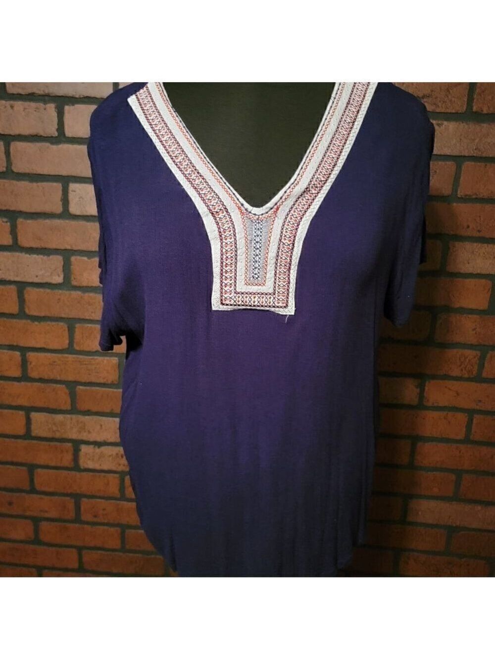 Boho Jane Embroidered peasant top with short sleeves size Large